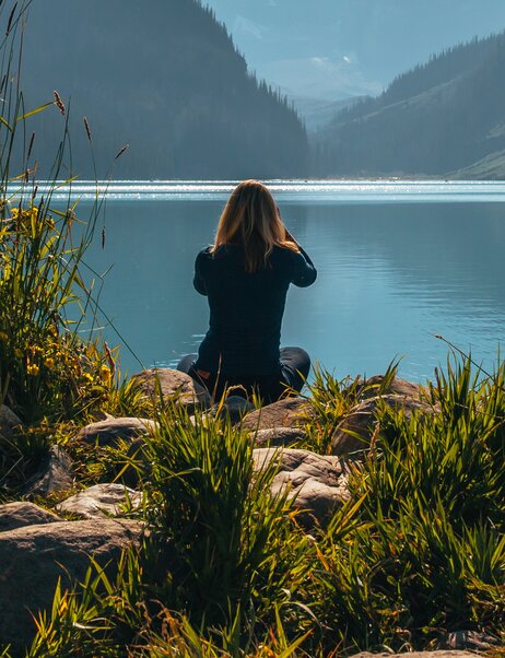 Corina Hoch — Marketingstrategie Bausteine: SEO & GEO Beratung, Content Erstellung und Leadgenerierung als integrierte Leistungen für Solopreneure und Selbstständige